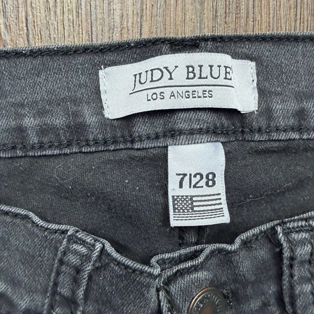 Judy Blue skinny fit jeans Women Size 7/28 mid rise distressed whiskered - Picture 5 of 10